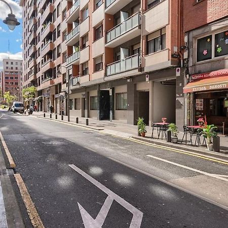 San Mames Football & Parking Bilbao Eksteriør bilde